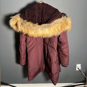 Vince Camuto - Women’s Burgundy Red Winter Jacket - Faux Fir Hood - M / Medium